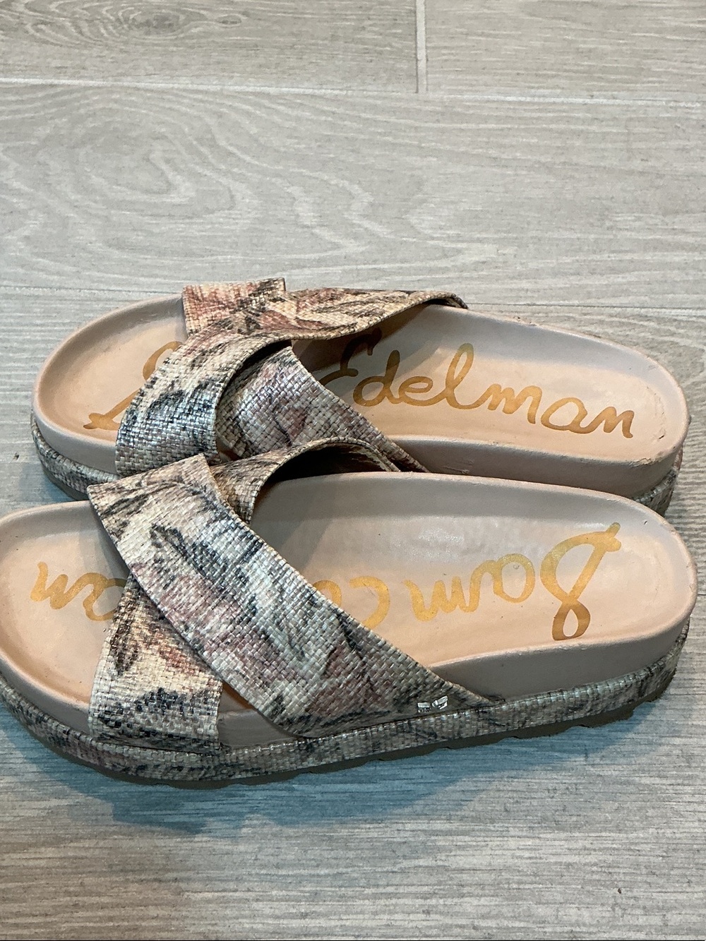 Sam Edelman Floral Neutral Crossband Slide Sandals in Beige and Blush - Picture 2 of 6